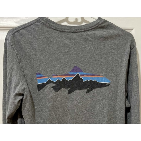 Patagonia Mens Long Sleeve Gray Fitz Roy Trout Graphic T-Shirt Size Small - Picture 1 of 8